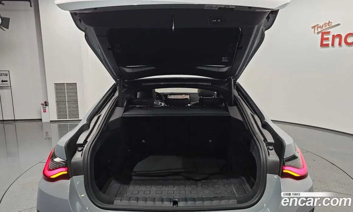 BMW i4 2022 0.2 автомат (гидро), фото 25