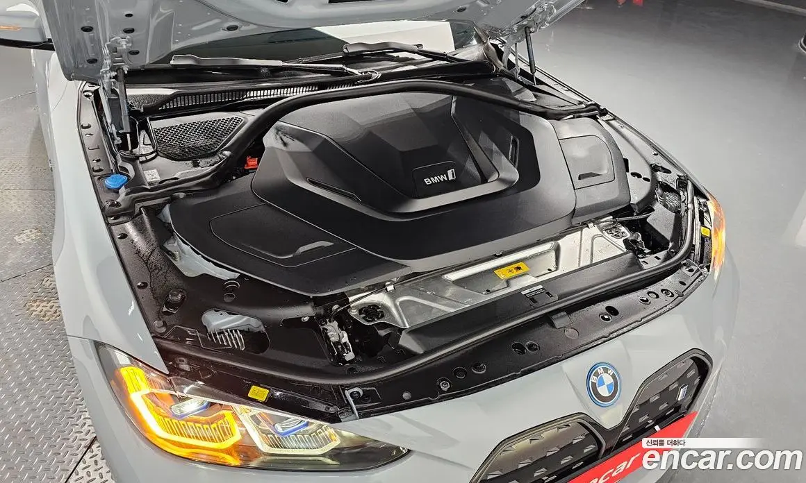 BMW i4 2022 0.2 автомат (гидро), фото 5
