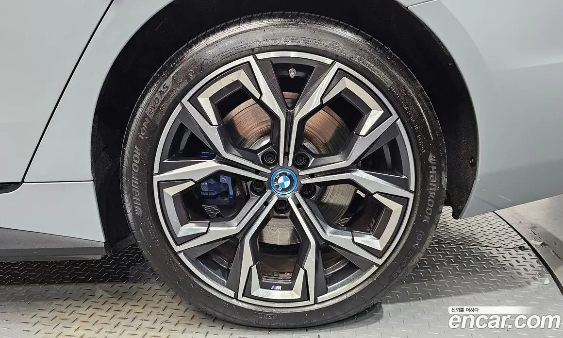 BMW i4 2022 0.2 автомат (гидро), фото 6