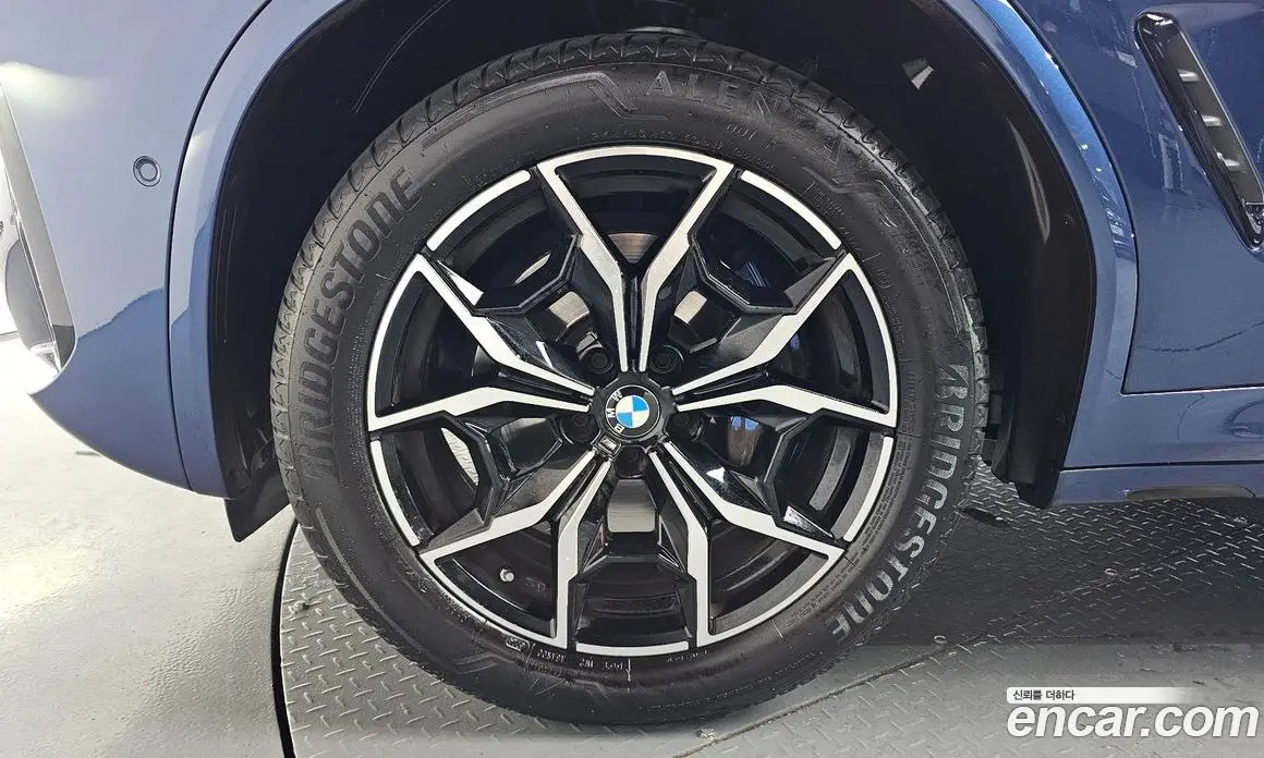 BMW X4 2022 2.0 автомат (гидро), фото 4