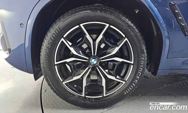 BMW X4 2022 2.0 автомат (гидро), миниатюра 4
