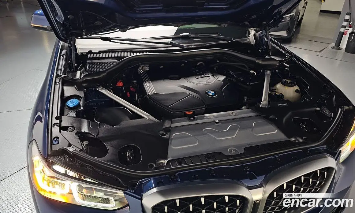 BMW X4 2022 2.0 автомат (гидро), фото 5