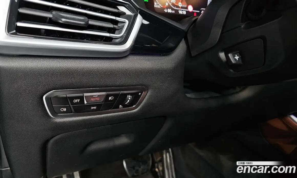 BMW X5 2023 3.0 автомат (гидро), фото 20
