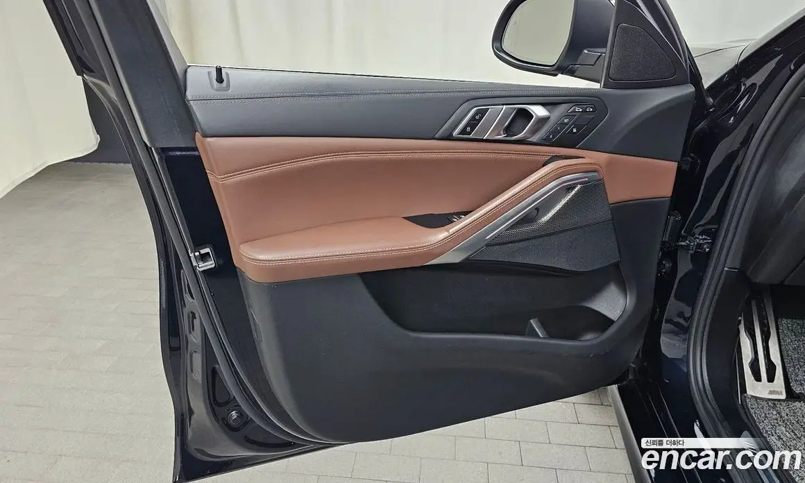 BMW X6 2022 3.0 автомат (гидро), фото 14