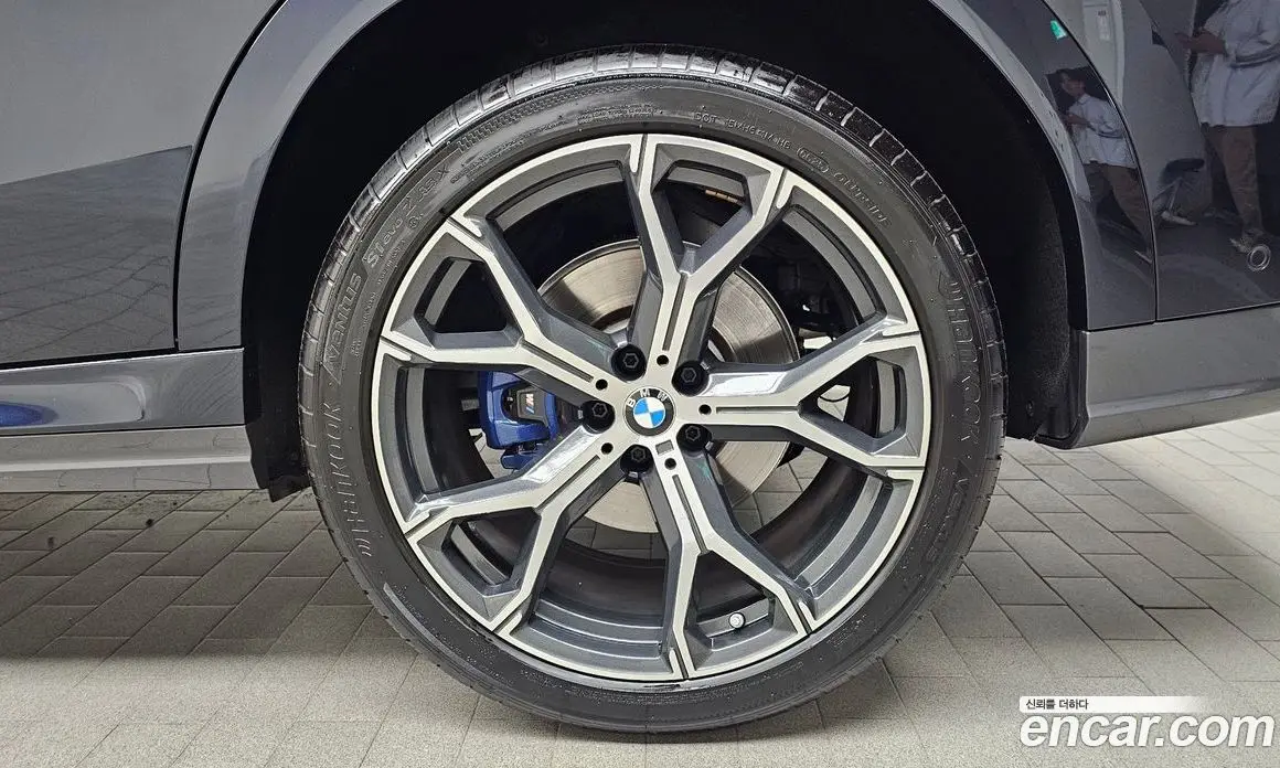 BMW X6 2022 3.0 автомат (гидро), фото 7