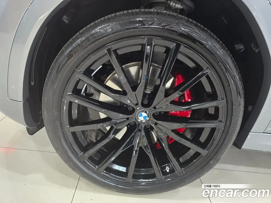 BMW X6 2025 3.0 автомат (гидро), фото 5