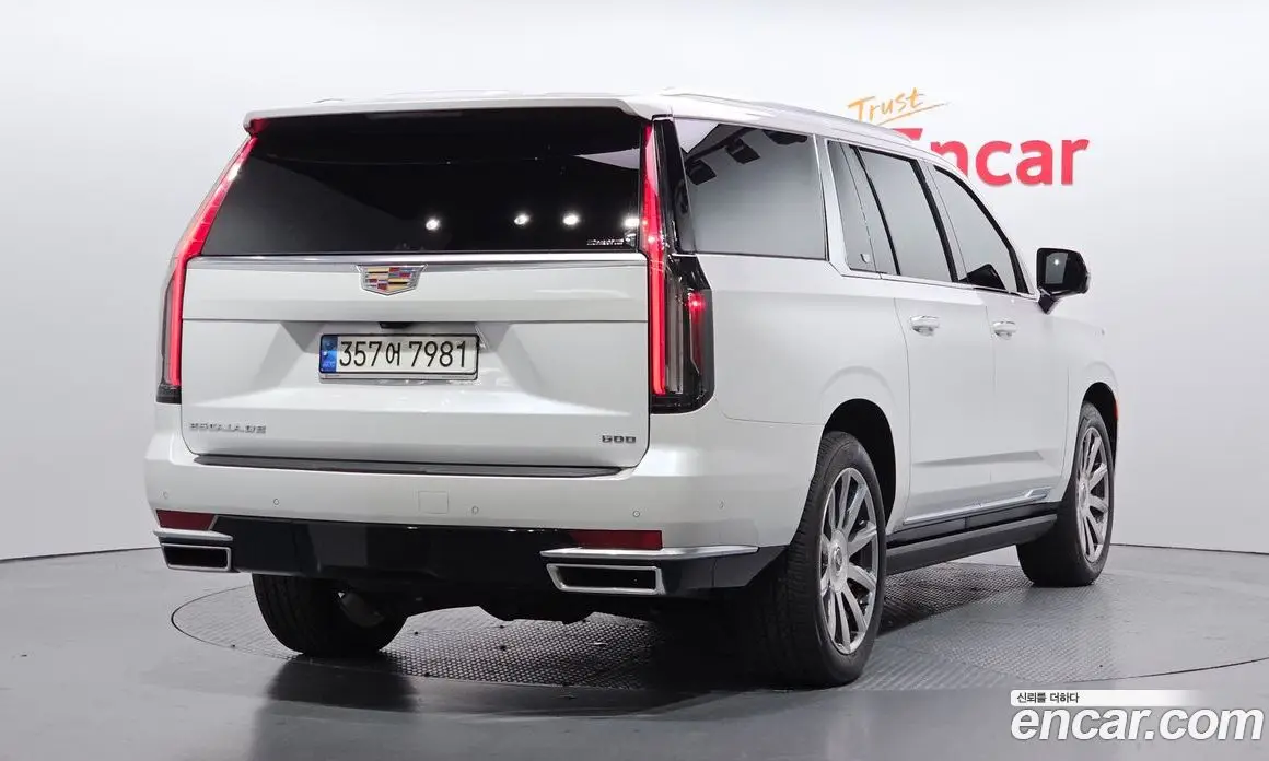 Cadillac Escalade 2021 6.2 автомат (гидро), фото 2 Cadillac Escalade 2021 6.2 автомат (гидро), фото 2