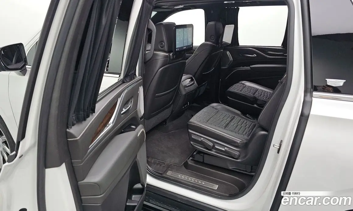 Cadillac Escalade 2021 6.2 автомат (гидро), фото 16 Cadillac Escalade 2021 6.2 автомат (гидро), фото 16
