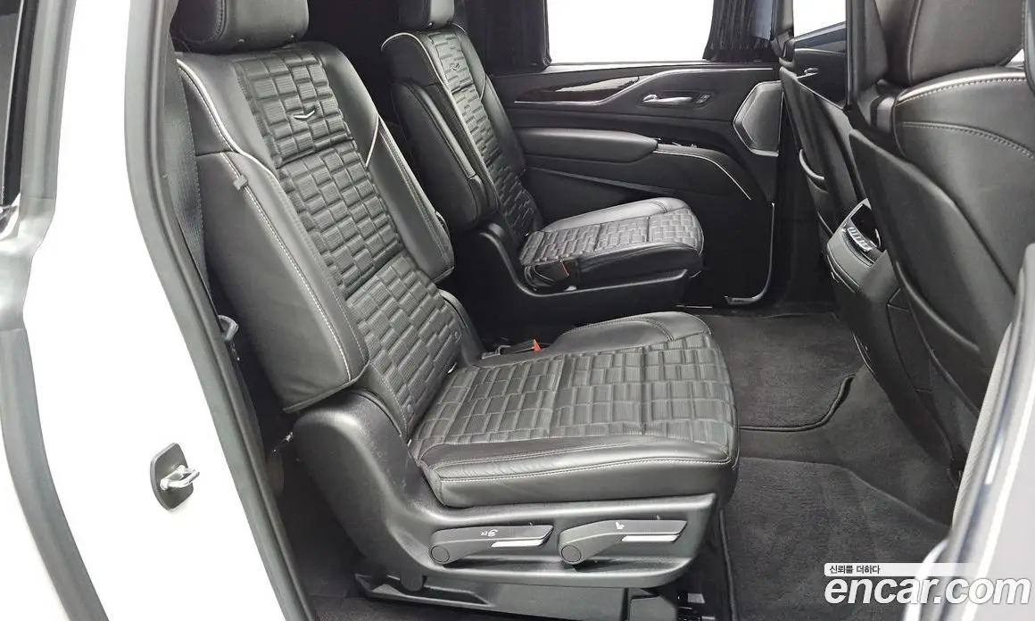 Cadillac Escalade 2021 6.2 автомат (гидро), фото 18 Cadillac Escalade 2021 6.2 автомат (гидро), фото 18