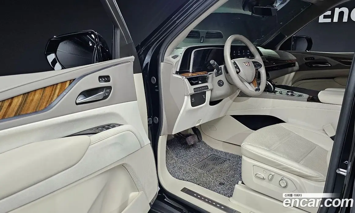 Cadillac Escalade 2023 6.2 автомат (гидро), фото 10 Cadillac Escalade 2023 6.2 автомат (гидро), фото 10