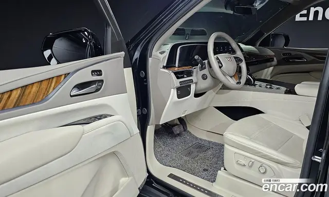 Cadillac Escalade 2023 6.2 автомат (гидро), миниатюра 10 Cadillac Escalade 2023 6.2 автомат (гидро), миниатюра 10