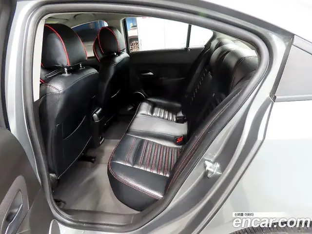 Chevrolet Cruze 2012 1.8 автомат (гидро), миниатюра 12