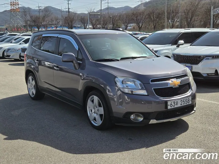 Chevrolet Orlando 2011 2.0 автомат (гидро), фото 5