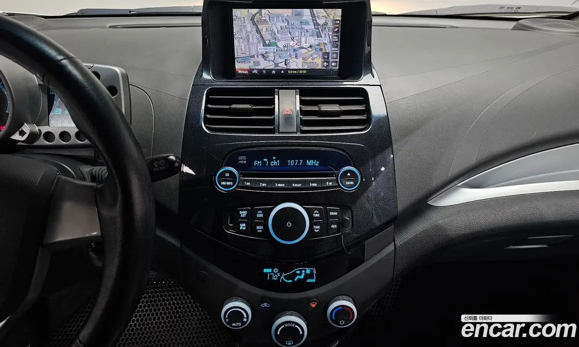 Chevrolet Spark 2011 1.0 автомат (гидро), фото 18