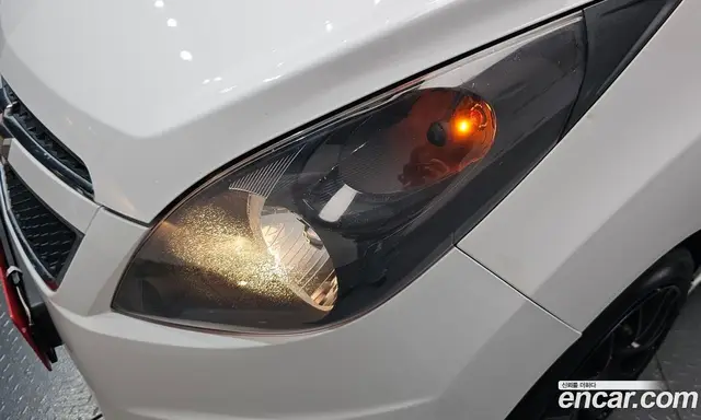 Chevrolet Spark 2011 1.0 автомат (гидро), миниатюра 7