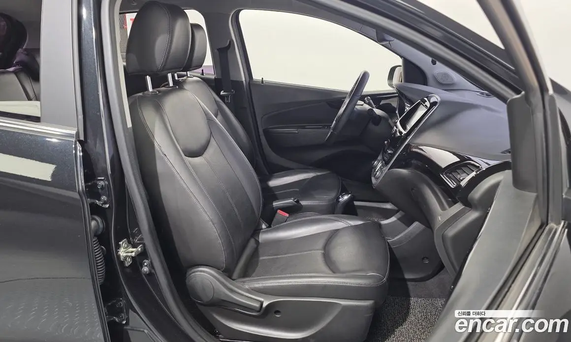 Chevrolet Spark 2015 1.0 автомат (гидро), фото 16