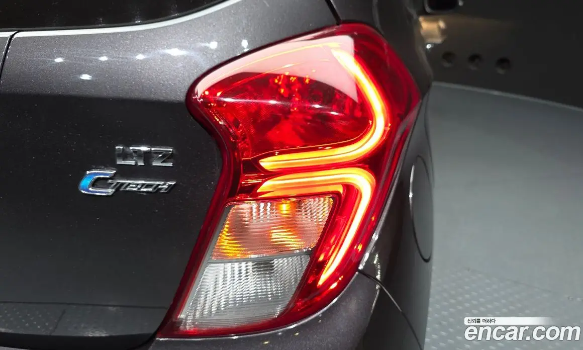 Chevrolet Spark 2016 1.0 автомат (гидро), фото 9