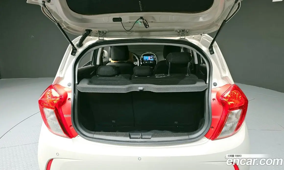 Chevrolet Spark 2016 1.0 автомат (гидро), фото 20