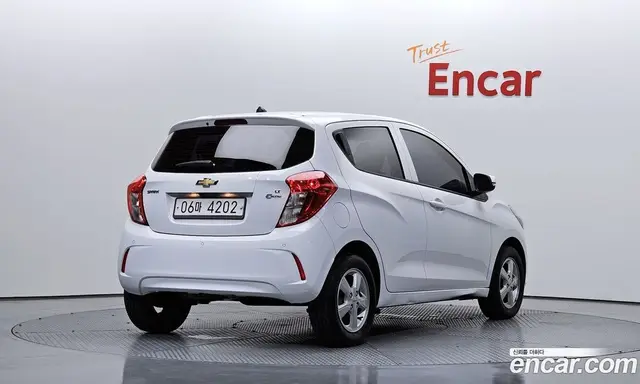 Chevrolet Spark 2017 1.0 автомат (гидро), миниатюра 2