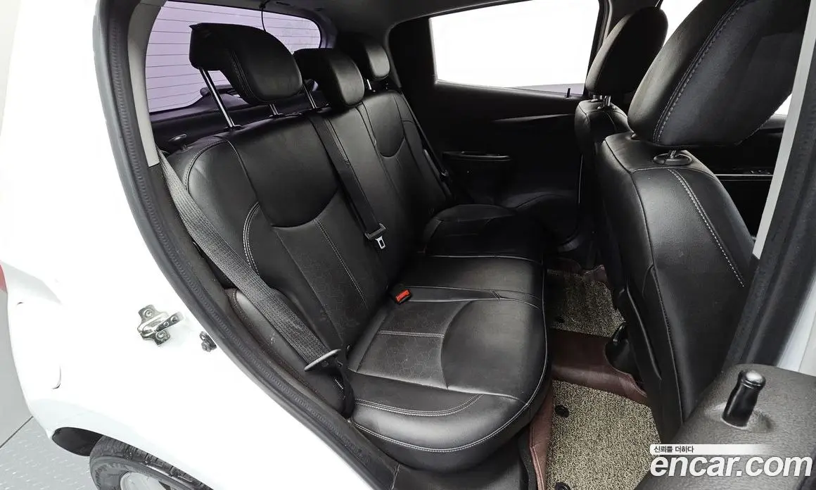 Chevrolet Spark 2017 1.0 автомат (гидро), фото 17