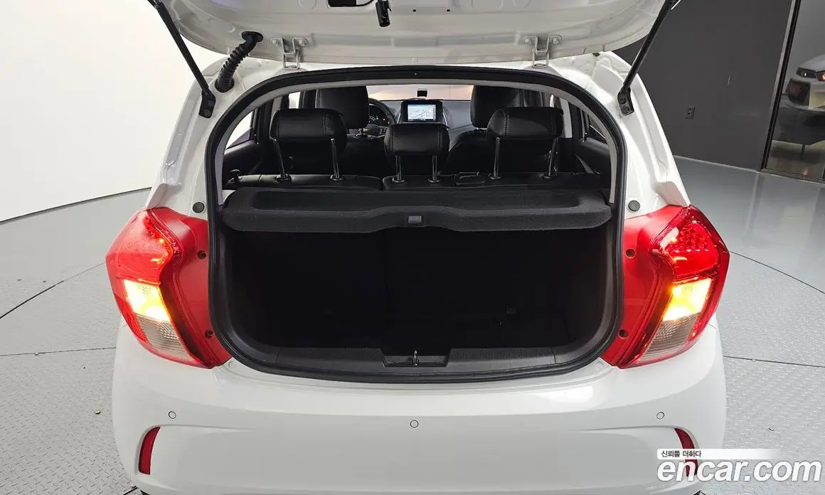 Chevrolet Spark 2017 1.0 автомат (гидро), фото 27