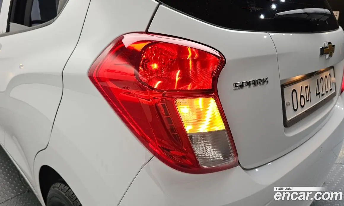 Chevrolet Spark 2017 1.0 автомат (гидро), фото 9