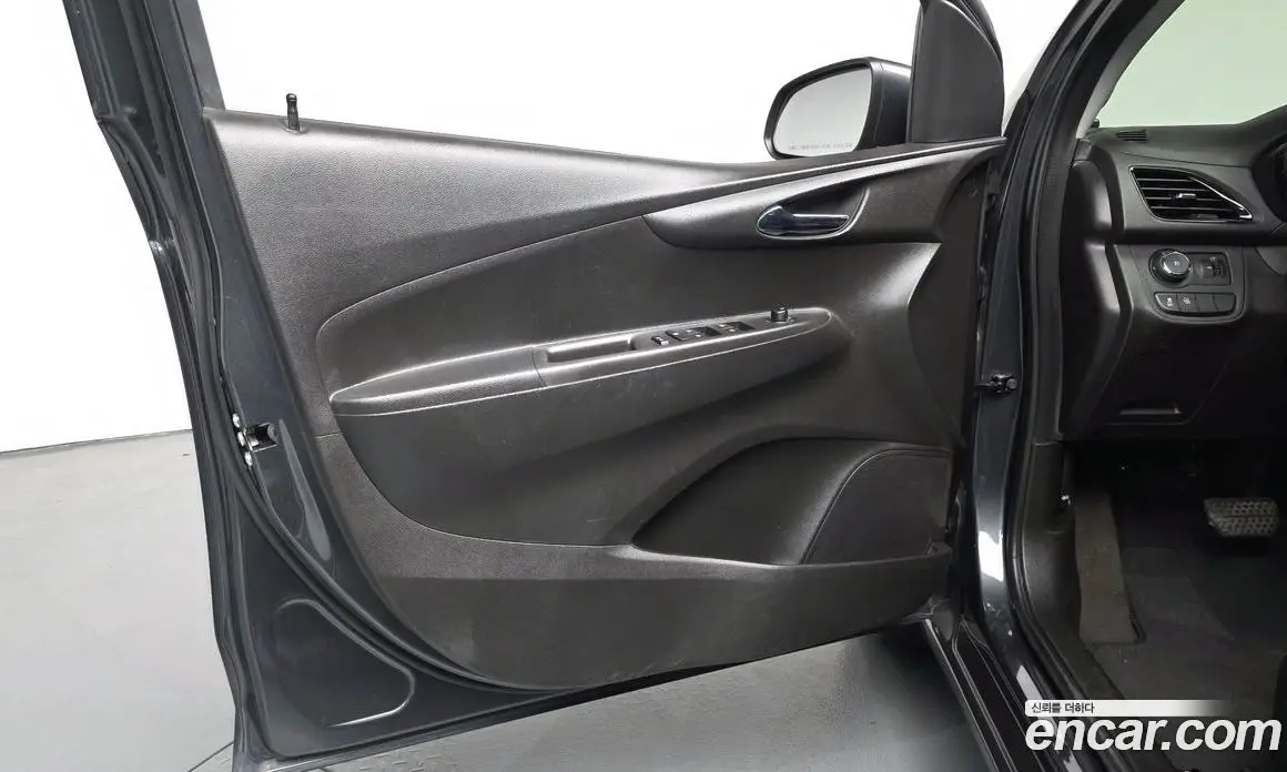 Chevrolet Spark 2017 1.0 автомат (гидро), фото 13
