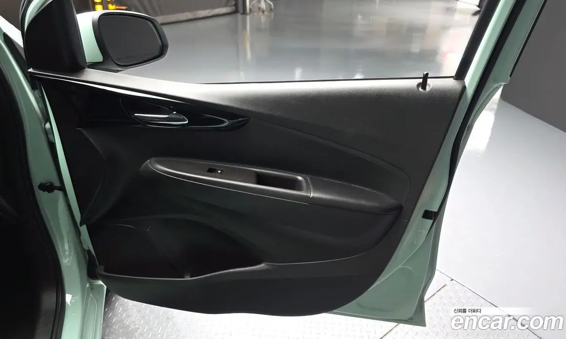 Chevrolet Spark 2018 1.0 автомат (гидро), фото 14