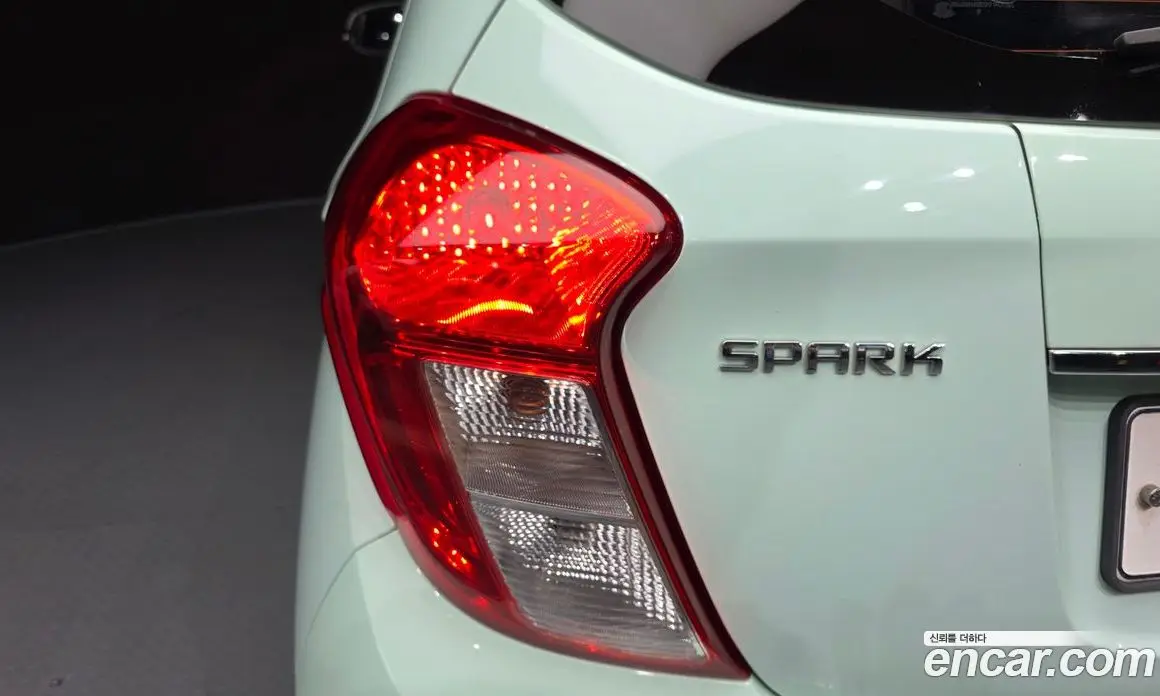 Chevrolet Spark 2018 1.0 автомат (гидро), фото 9