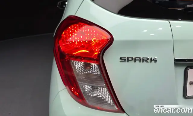 Chevrolet Spark 2018 1.0 автомат (гидро), миниатюра 9