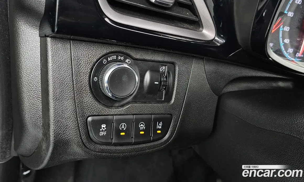 Chevrolet Spark 2019 1.0 автомат (гидро), фото 25