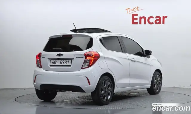 Chevrolet Spark 2019 1.0 автомат (гидро), миниатюра 2