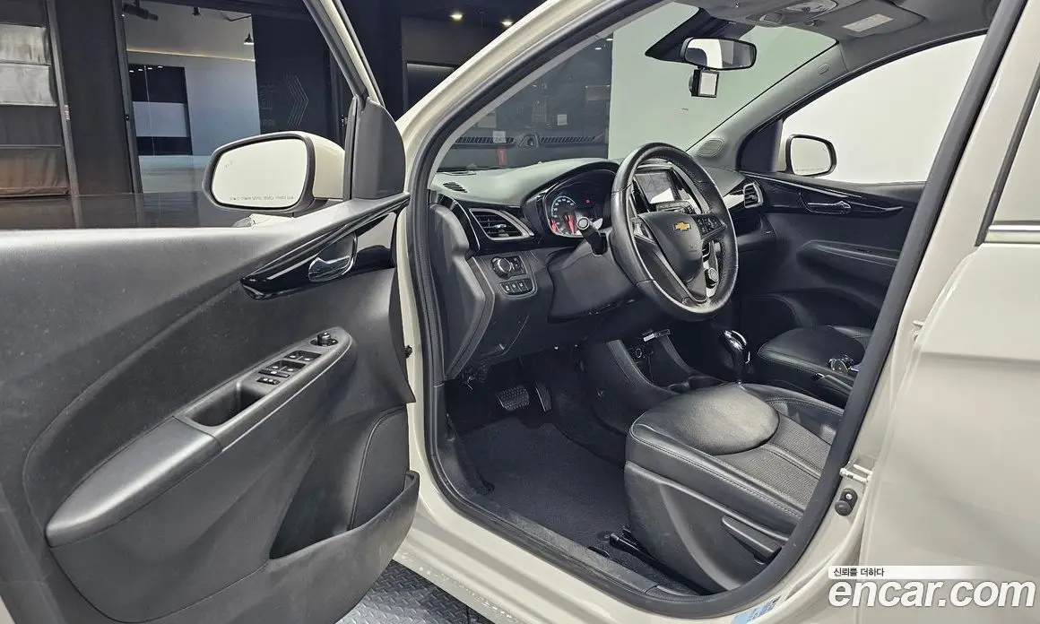 Chevrolet Spark 2020 1.0 автомат (гидро), фото 13