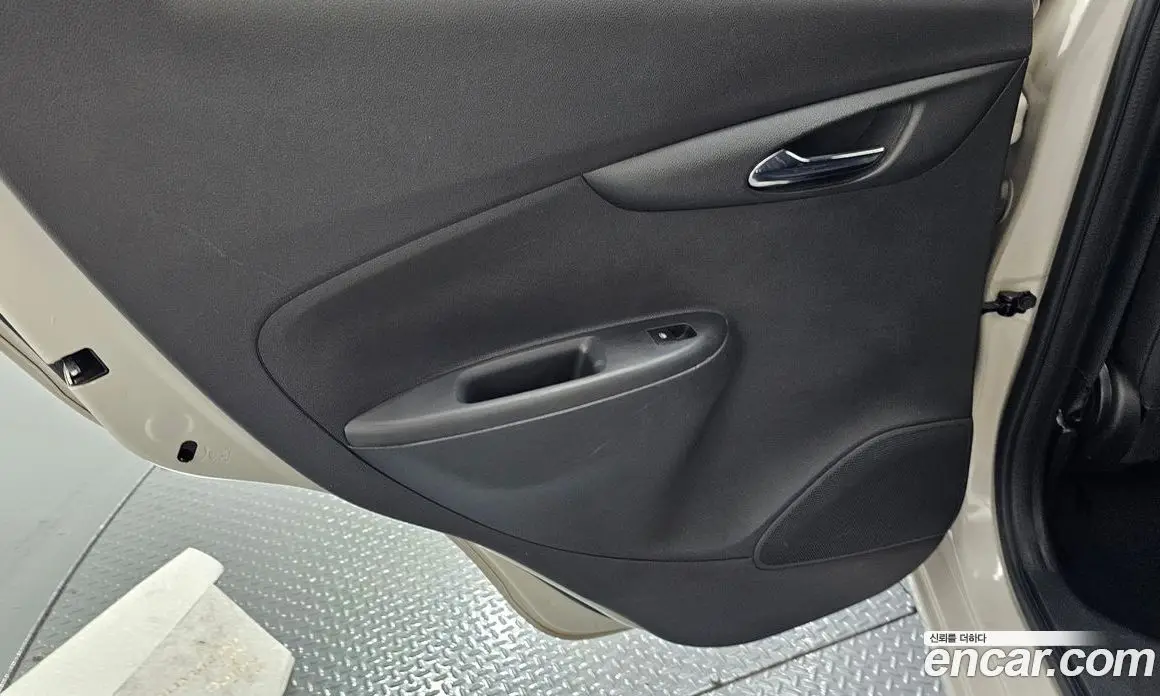 Chevrolet Spark 2020 1.0 автомат (гидро), фото 15