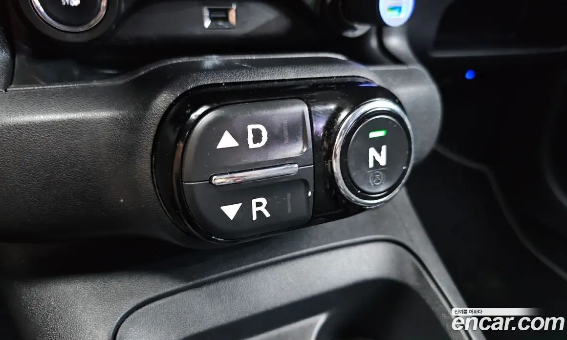 Citroen C4 Cactus 2018 1.6 автомат (гидро), фото 9 Citroen C4 Cactus 2018 1.6 автомат (гидро), фото 9