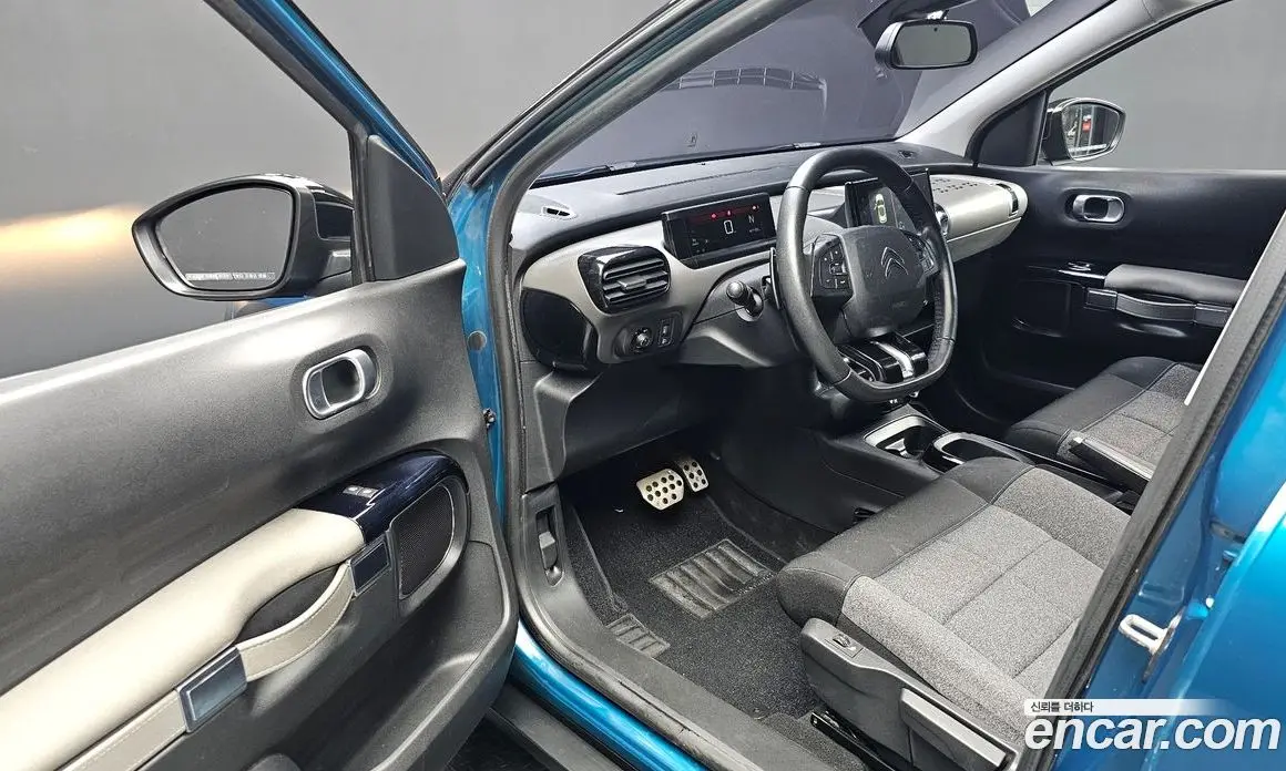 Citroen C4 Cactus 2018 1.6 автомат (гидро), фото 10 Citroen C4 Cactus 2018 1.6 автомат (гидро), фото 10