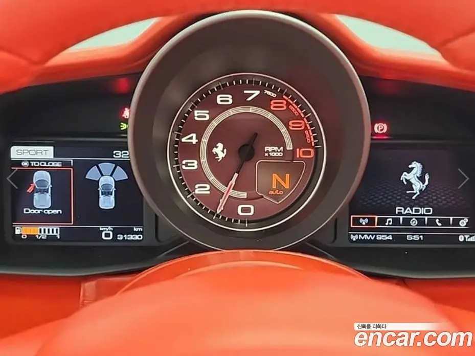 Ferrari 488 2017 3.9 автомат (гидро), фото 6