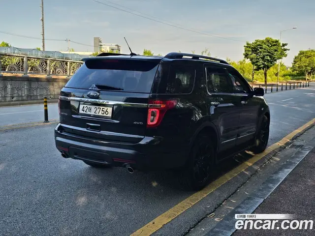 Ford Explorer 2013 3.5 автомат (гидро), миниатюра 5