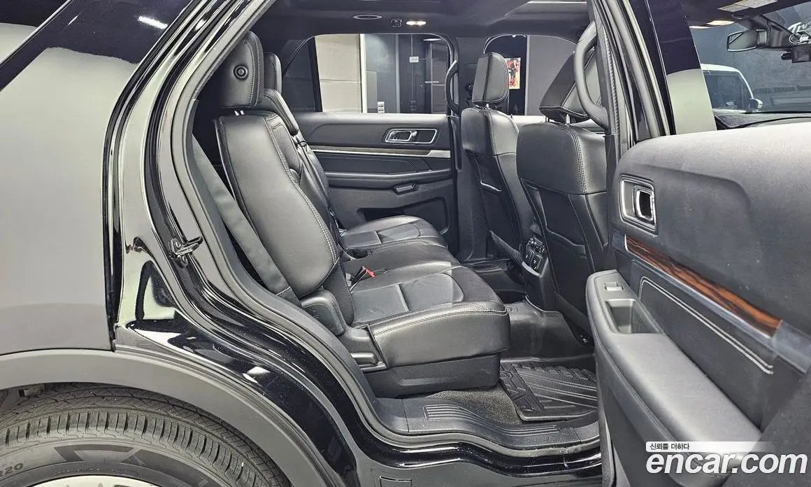Ford Explorer 2018 2.3 автомат (гидро), фото 12