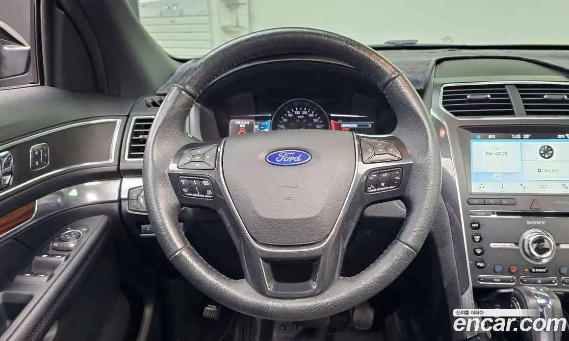 Ford Explorer 2018 2.3 автомат (гидро), фото 13