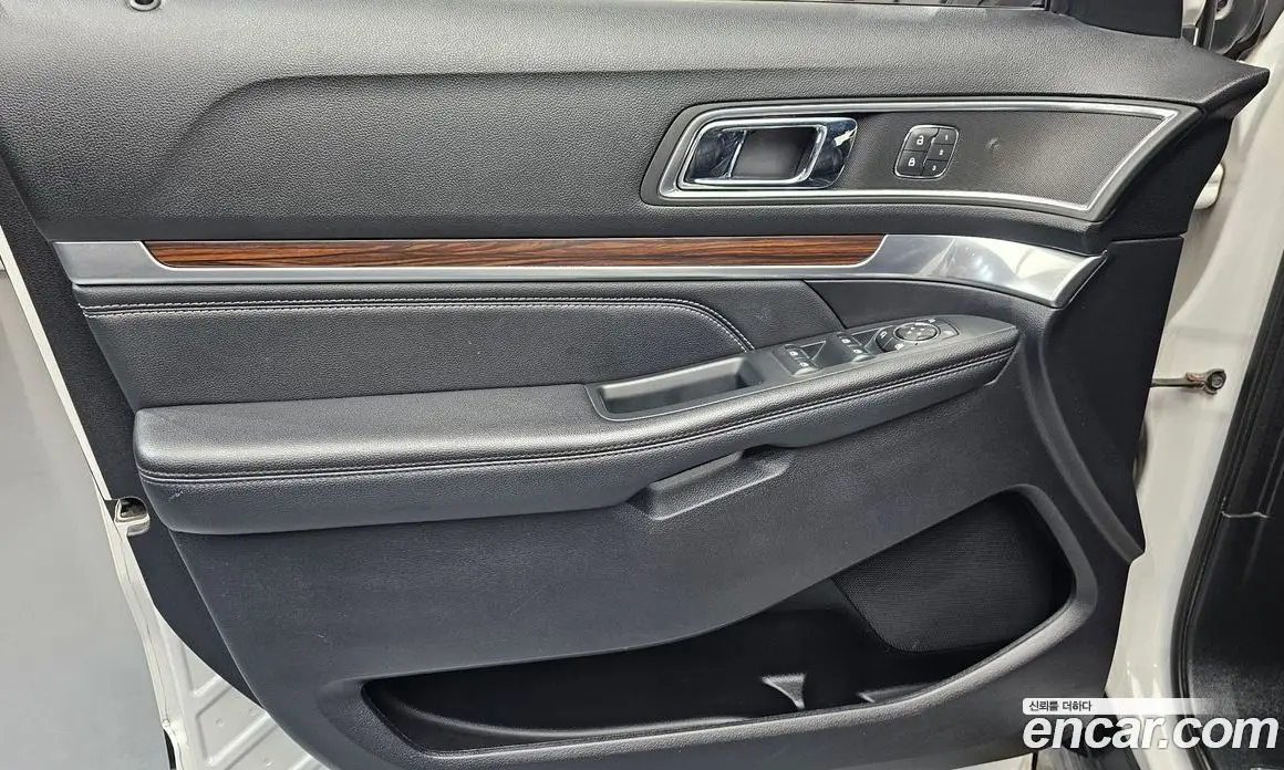 Ford Explorer 2019 2.3 автомат (гидро), фото 13