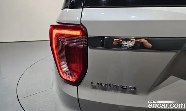 Ford Explorer 2019 2.3 автомат (гидро), миниатюра 8