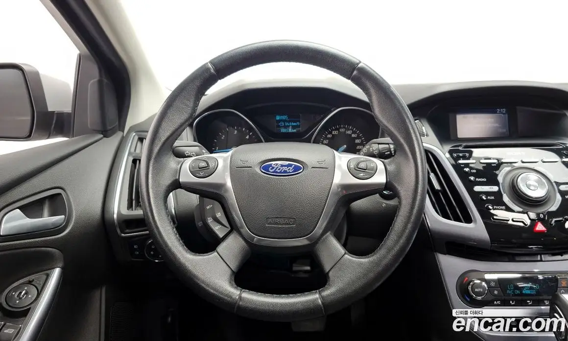 Ford Focus 2015 2.0 автомат (гидро), фото 12
