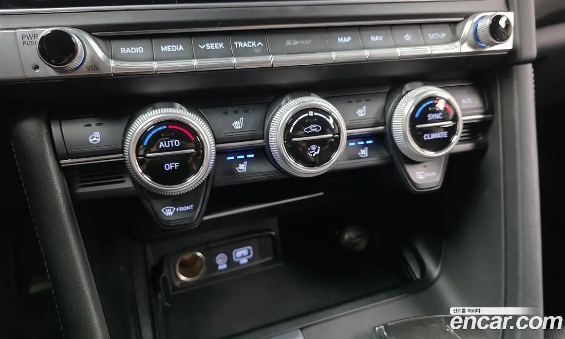 Genesis G70 2018 2.0 автомат (гидро), фото 30