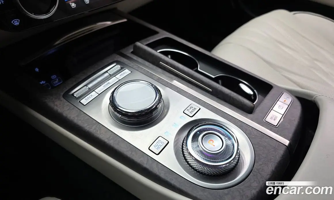 Genesis G80 2023 0.2 автомат (гидро), фото 12