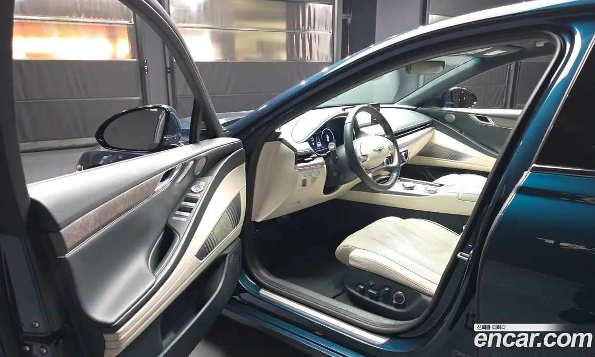 Genesis G80 2023 0.2 автомат (гидро), фото 13
