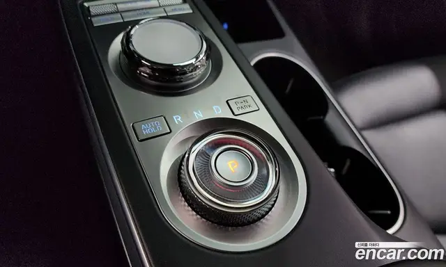 Genesis GV70 2022 0.1 автомат (гидро), миниатюра 12