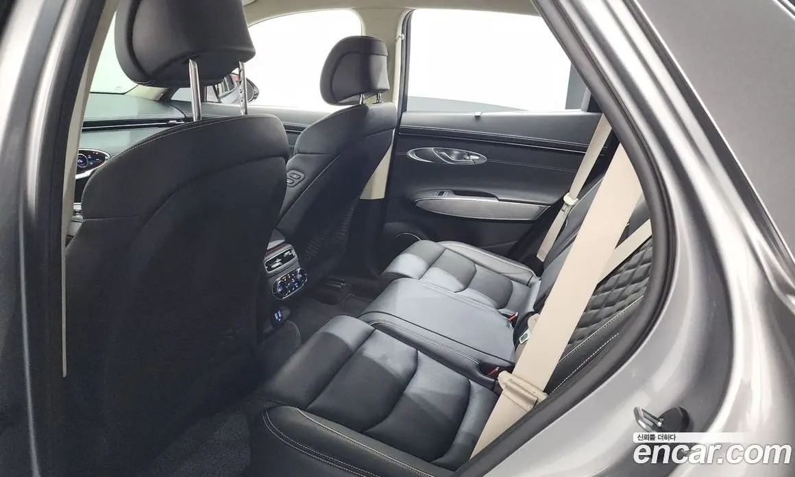 Genesis GV70 2022 0.1 автомат (гидро), фото 17