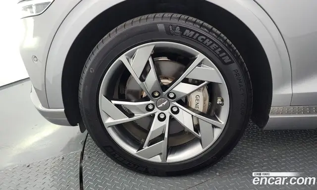 Genesis GV70 2022 0.1 автомат (гидро), миниатюра 5