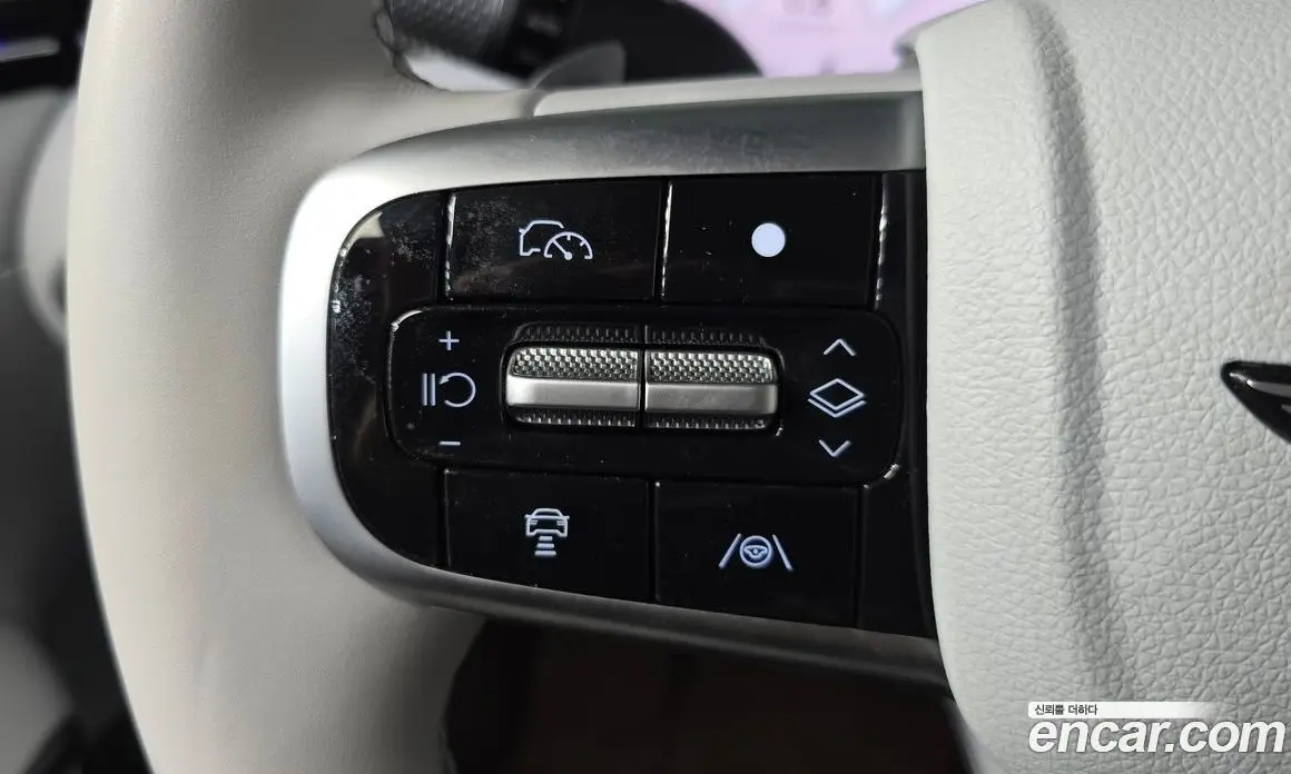 Genesis GV70 2024 2.5 автомат (гидро), фото 21